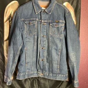 CLASSIC WRANGLER BLUE DENIM JACKET size Large